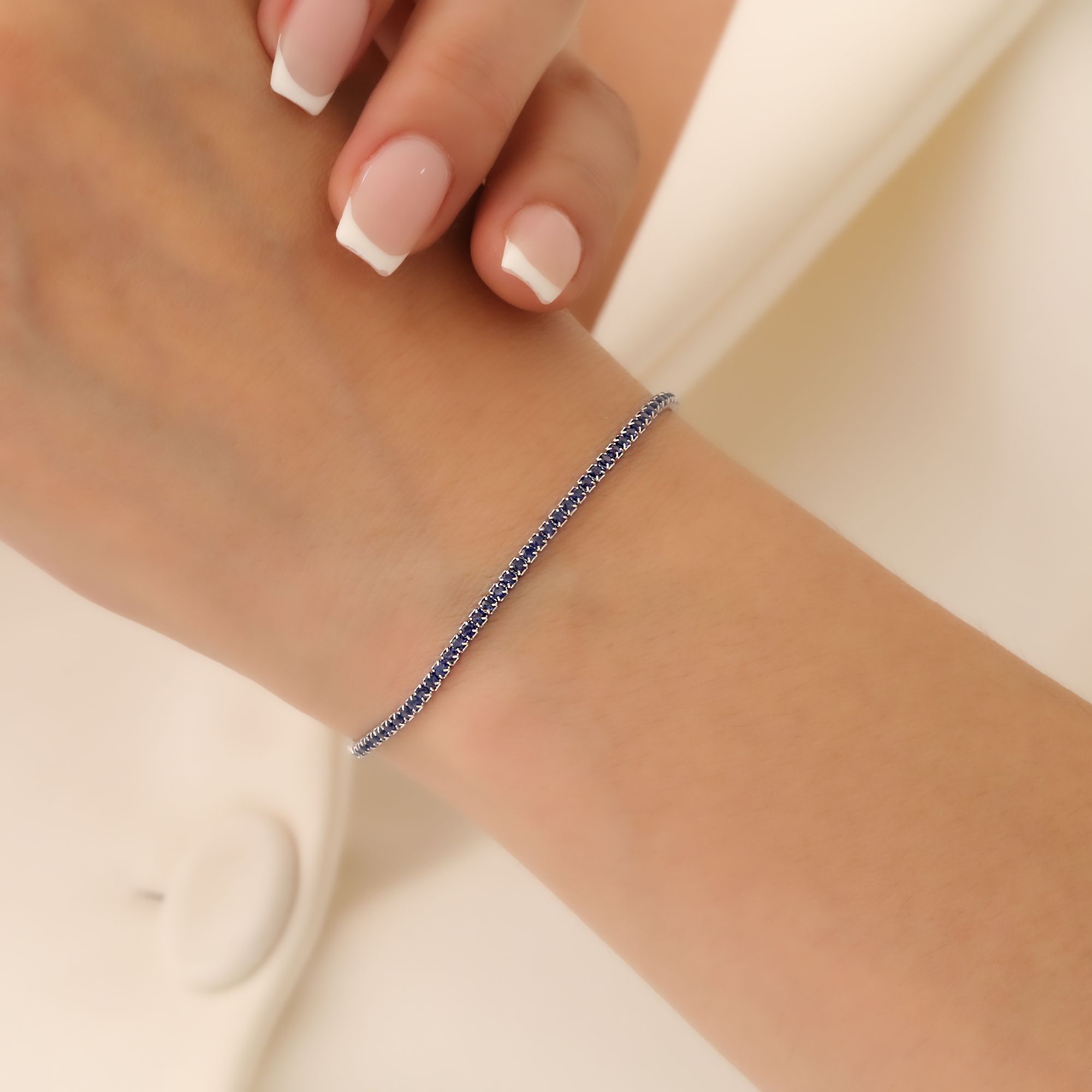 925 Ayar Gümüş Safir Zirkon Taşlı Ayarlanabilir Rodyumlu Suyolu Bileklik