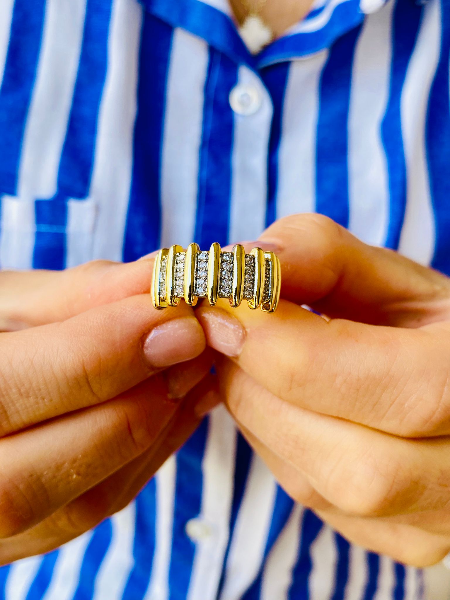 Zirkon Taşlı Altın Renk Ayarlanabilir Tasarım Yüzük