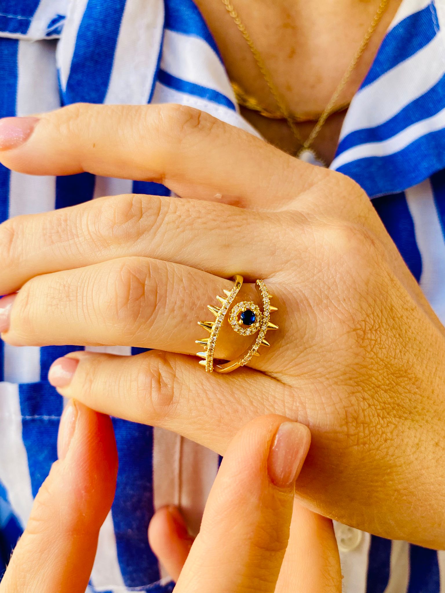 Zirkon Taşlı Altın Renk Safir Taşlı Göz Nazar Ayarlanabilir Yüzük