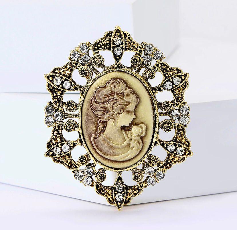 Vintage Antik Lady Cameo Kraliçe Broş