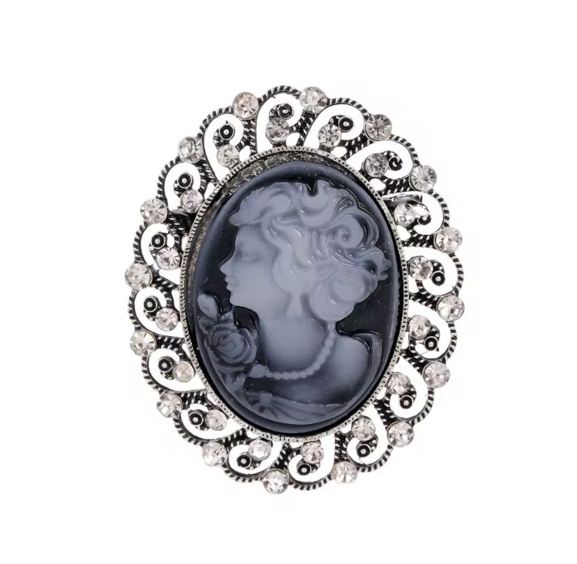 Vintage Zirkon Taşlı Lady Cameo Broş