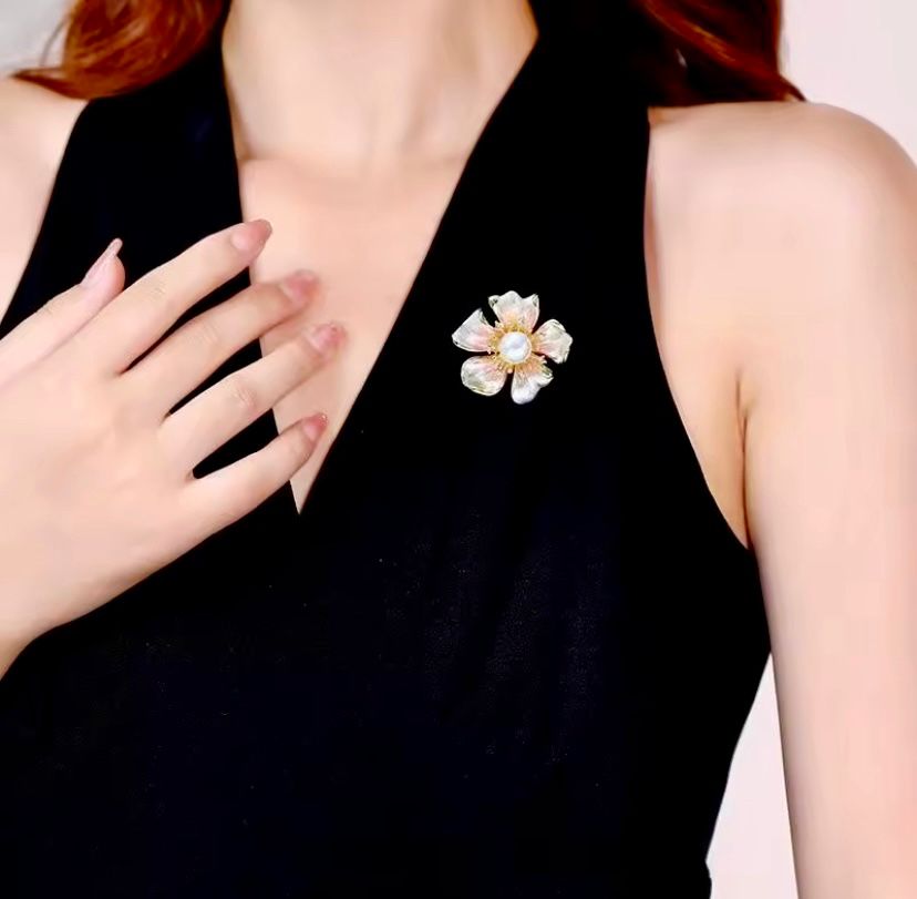 İncili Zirkon Taşlı Mineli Çiçek Broş