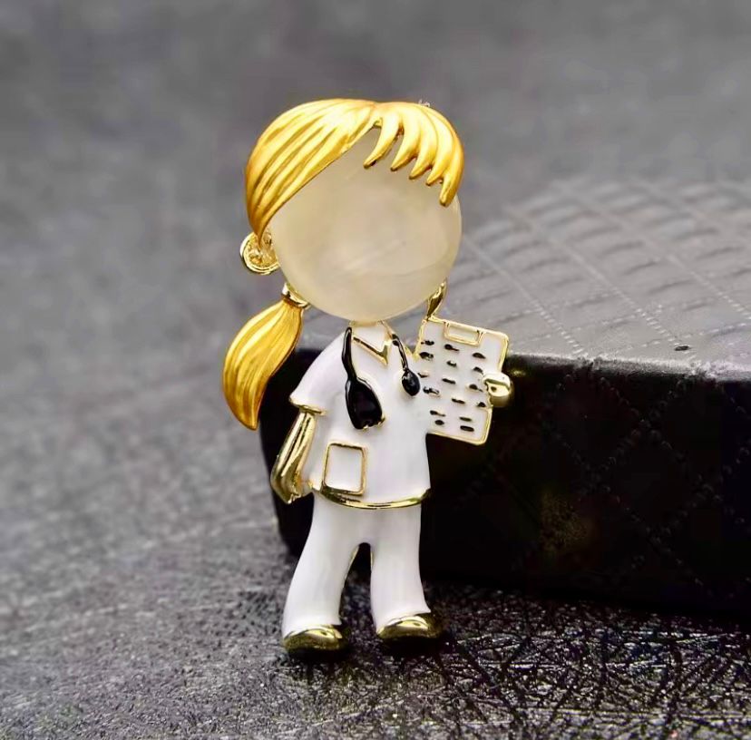 Gold Renk Soğuk Mineli Tıp Hemşire Broş